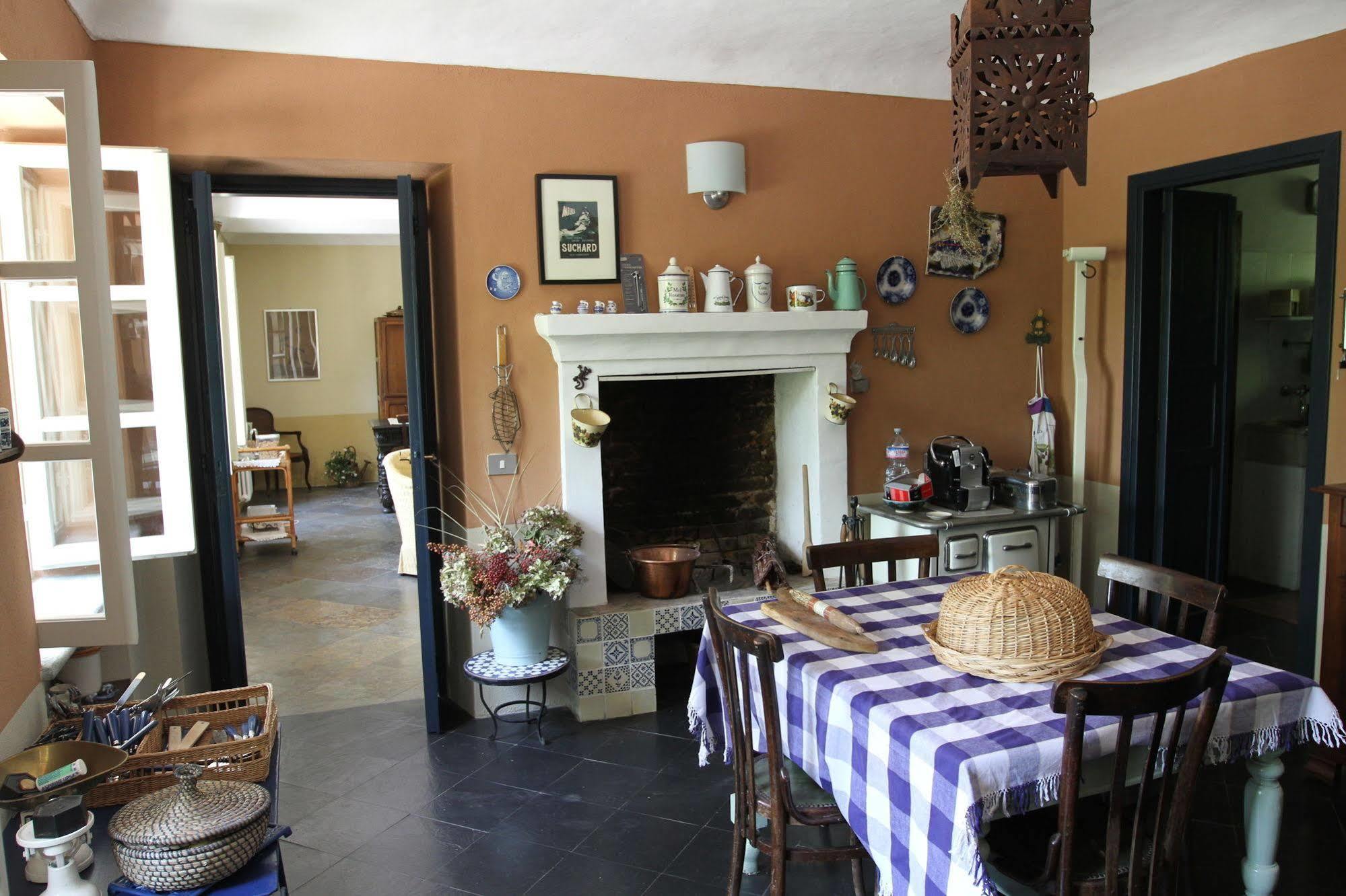Sotto La Luna Bruna B&B Cocconato Exterior foto